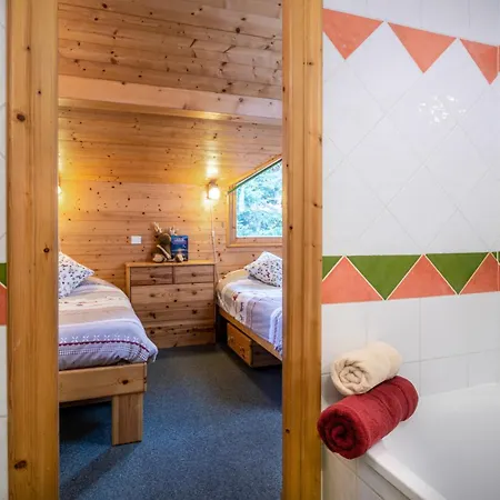 Pandora By Snow Retreat Catered *