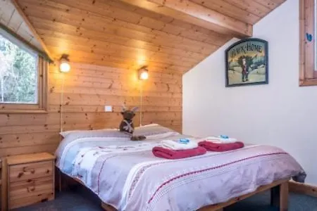 Hotel Pandora By Snow Retreat Catered